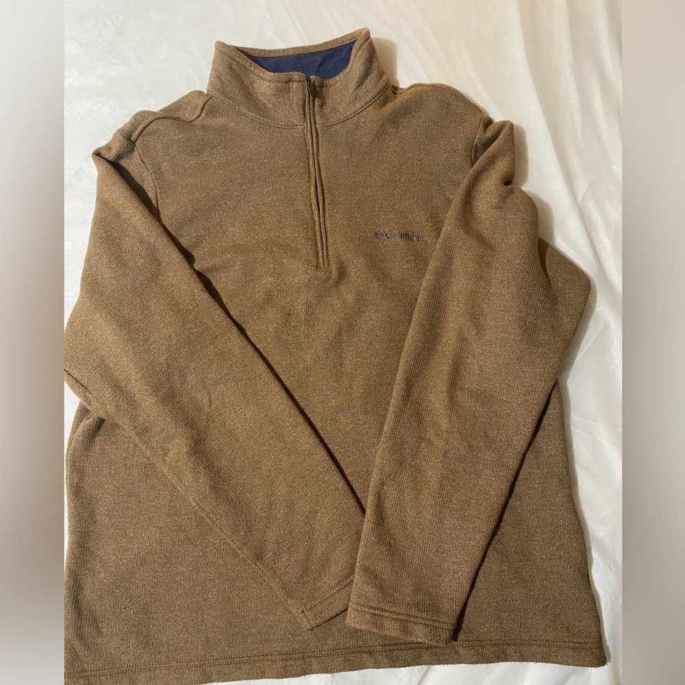 Men’s Columbia long sleeve pullover